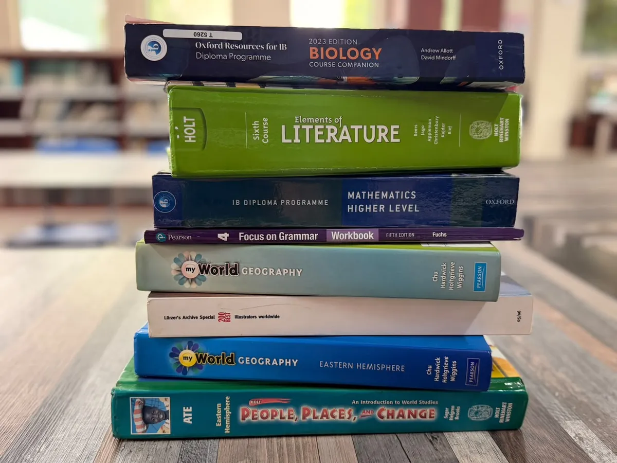 Estudiantes en entorno plurilingüe