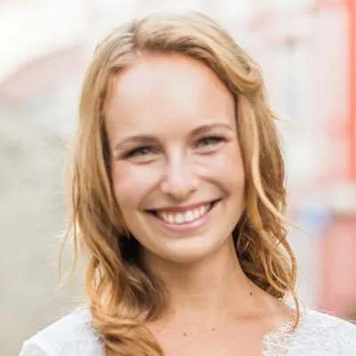 Customer Testimonial Headshot. This Is A Photo Of A Customer In A Small Circle.