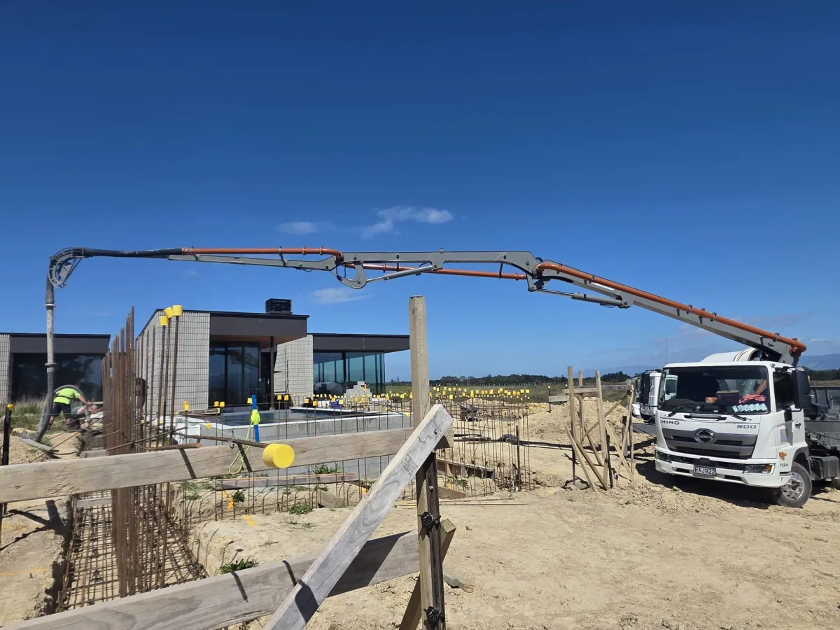 Maveric Pumping logo Wairarapa concrete pumping