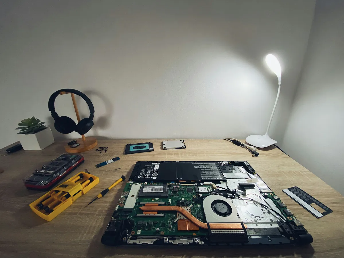 How Long Business Computers Last and When to Replace Them