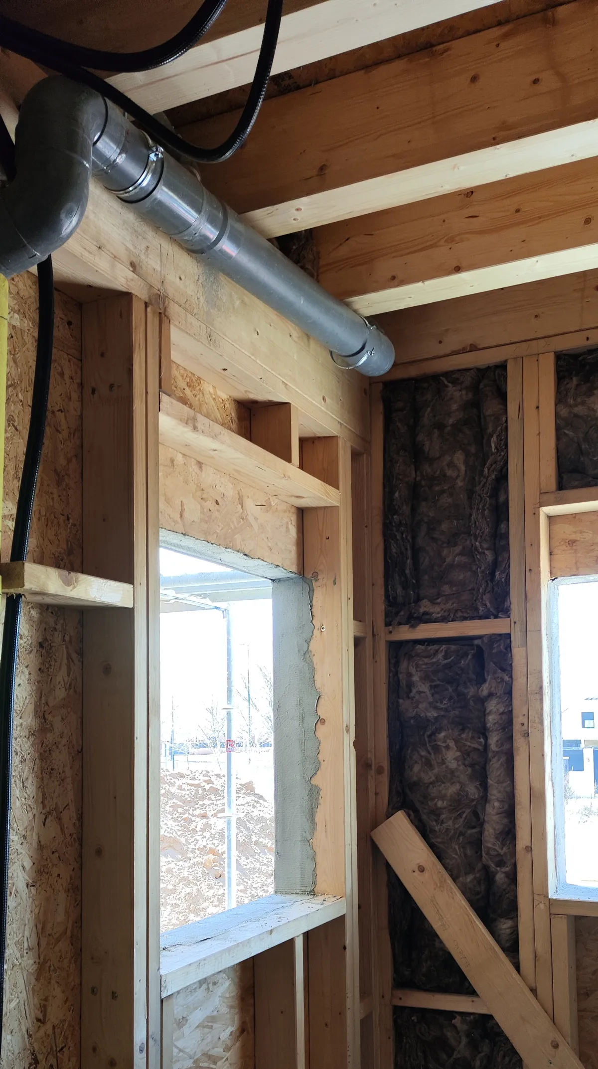 Estructura de entramado ligero de madera durante la ejecución