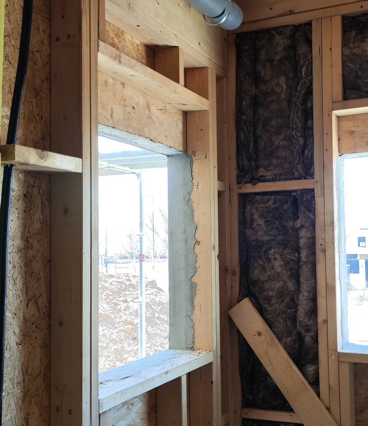 Estructura de entramado ligero de madera durante la ejecución