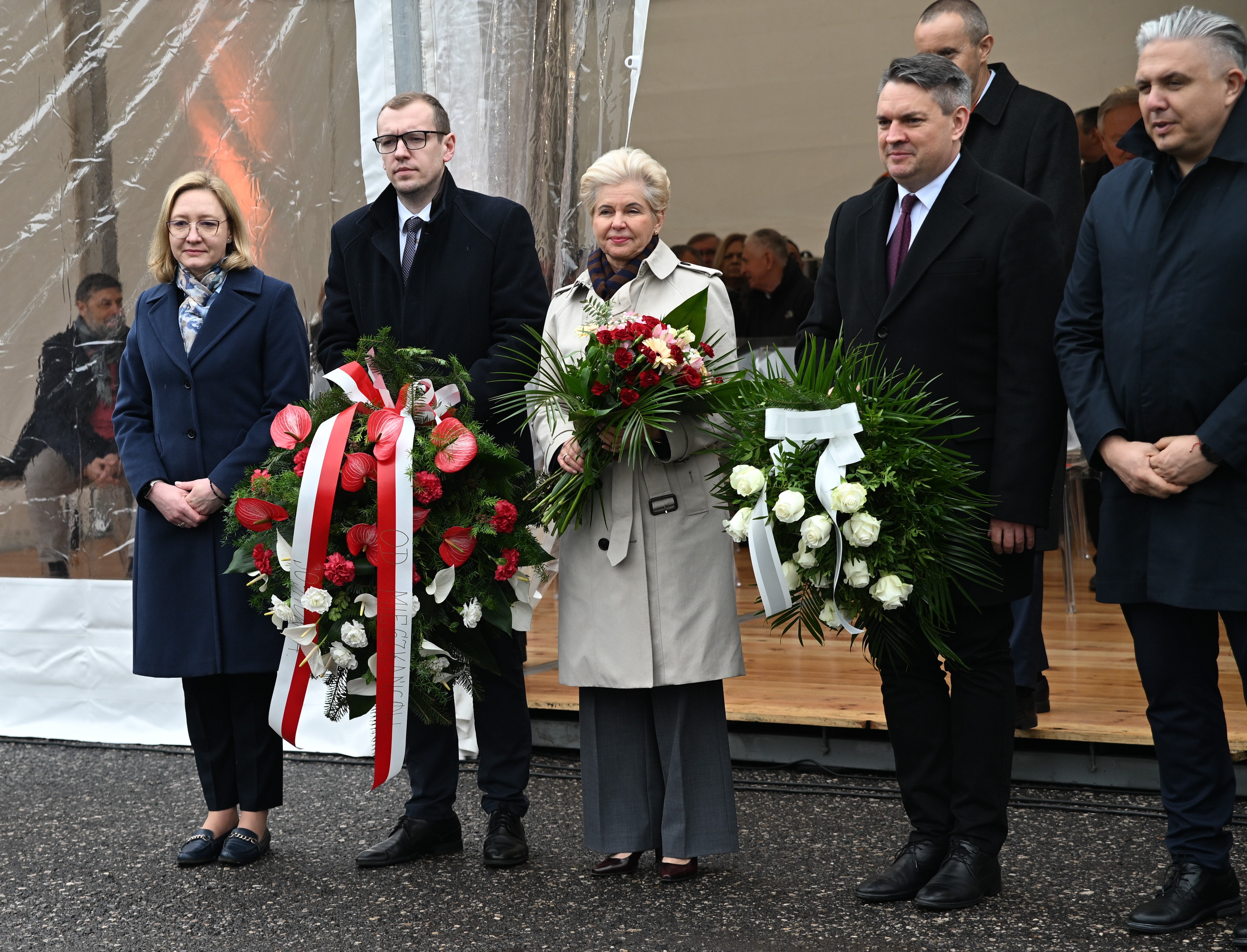 ArcelorMittal: Huta Katowice ma 50 lat - rocznicowe obchody przed pomnikiem