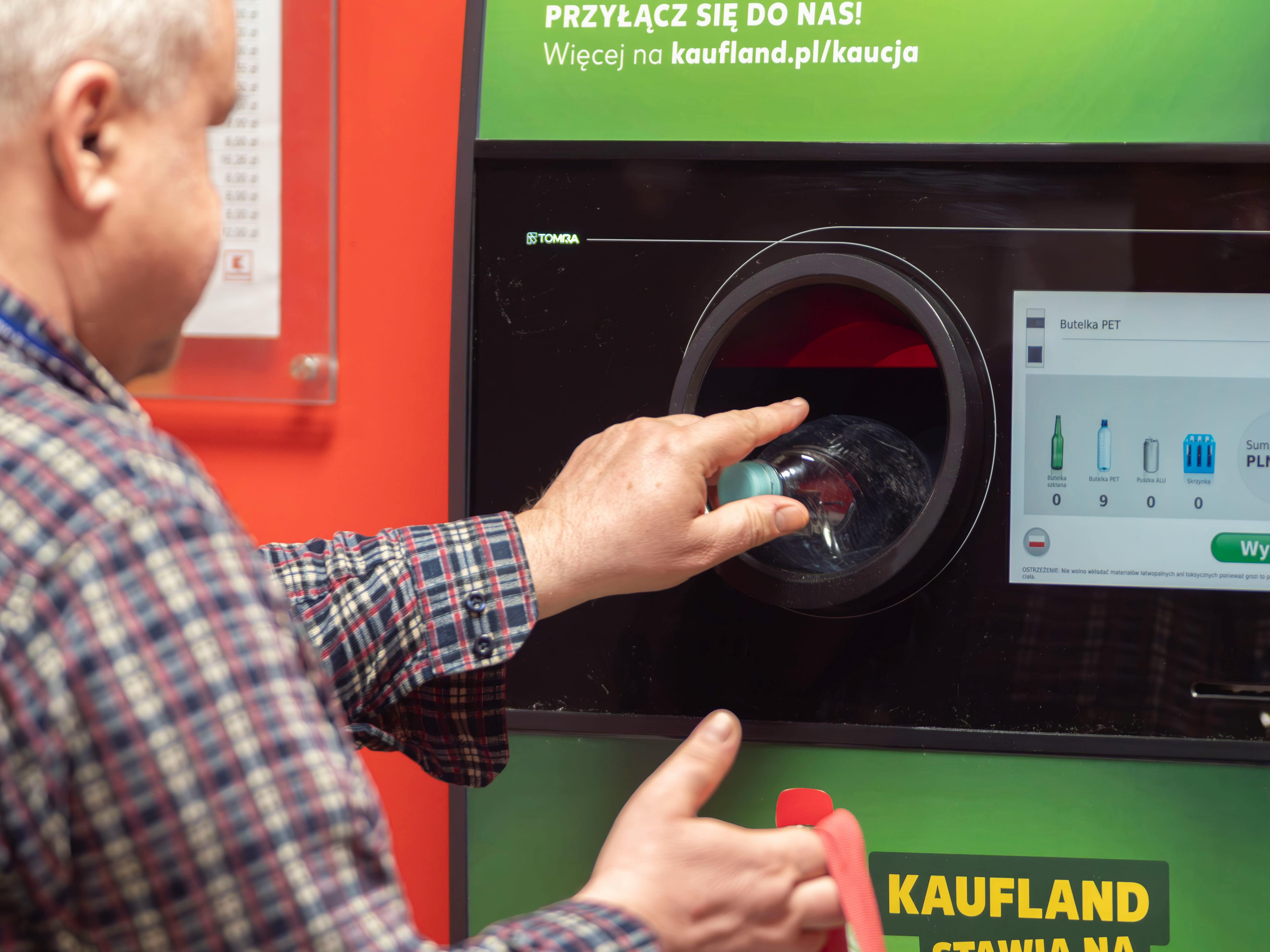 System kaucyjny w Polsce – rewolucja w przemyśle spożywczym i handlu