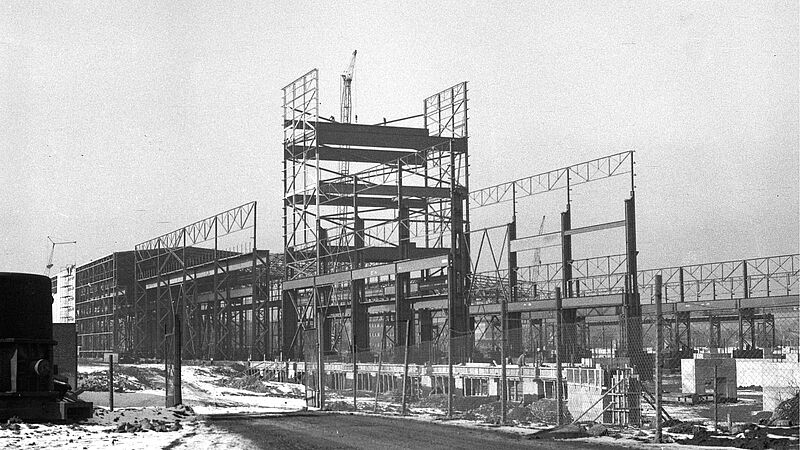 ArcelorMittal Poland świętuje 50 lat produkcji blach pokrywanych w Świętochłowicach