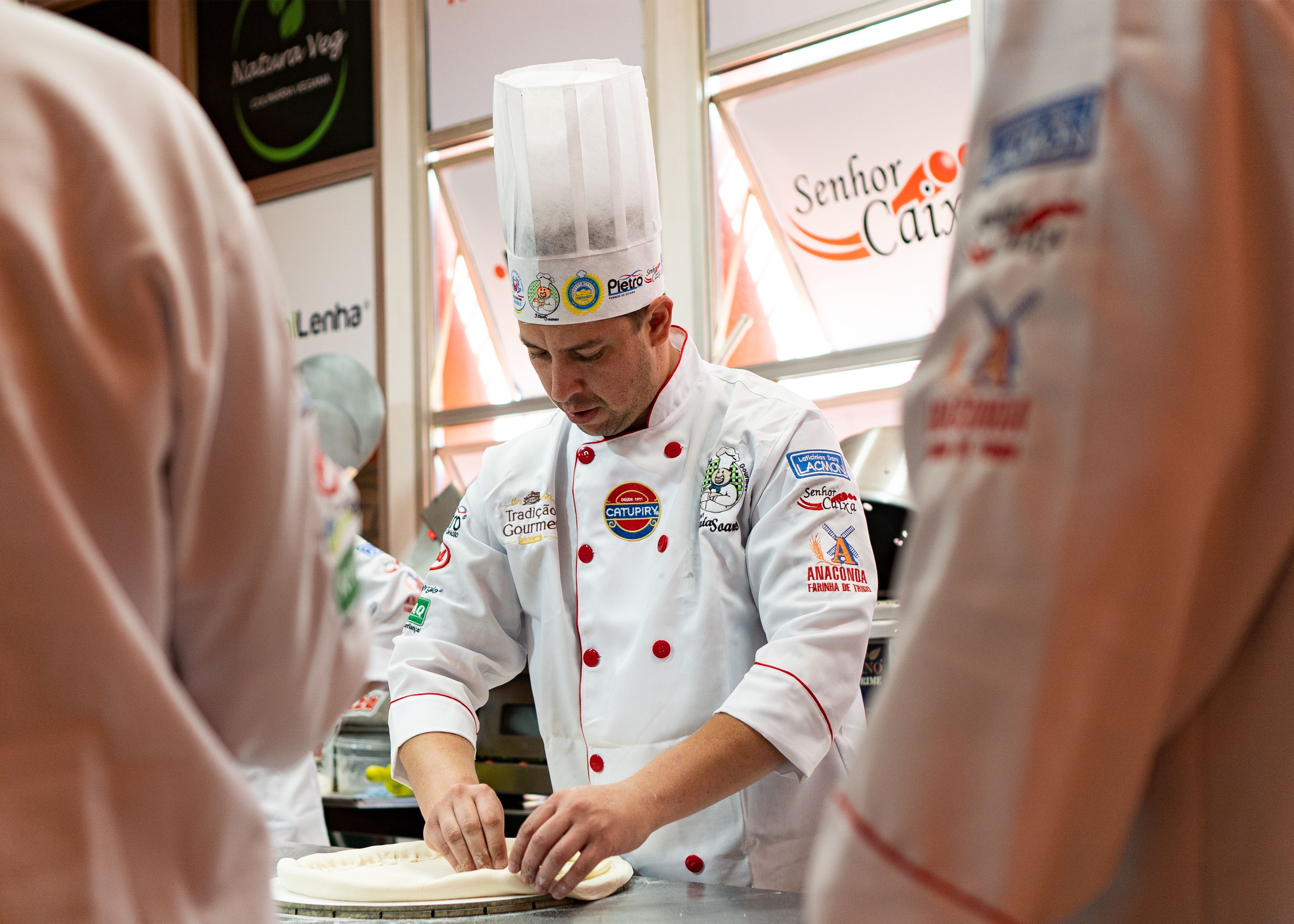 Franczyza czy własny lokal? Wybór modelu w gastronomii