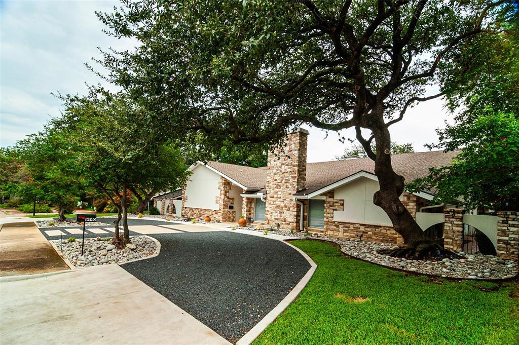 Wichita Falls Concrete Pros builds and installs Driveway