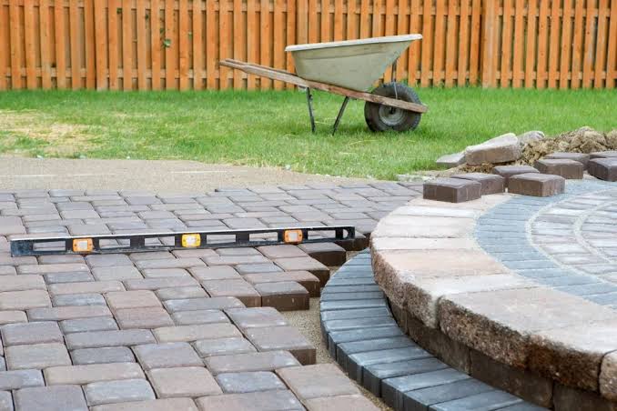 Kyle Concrete builds and installs Patio