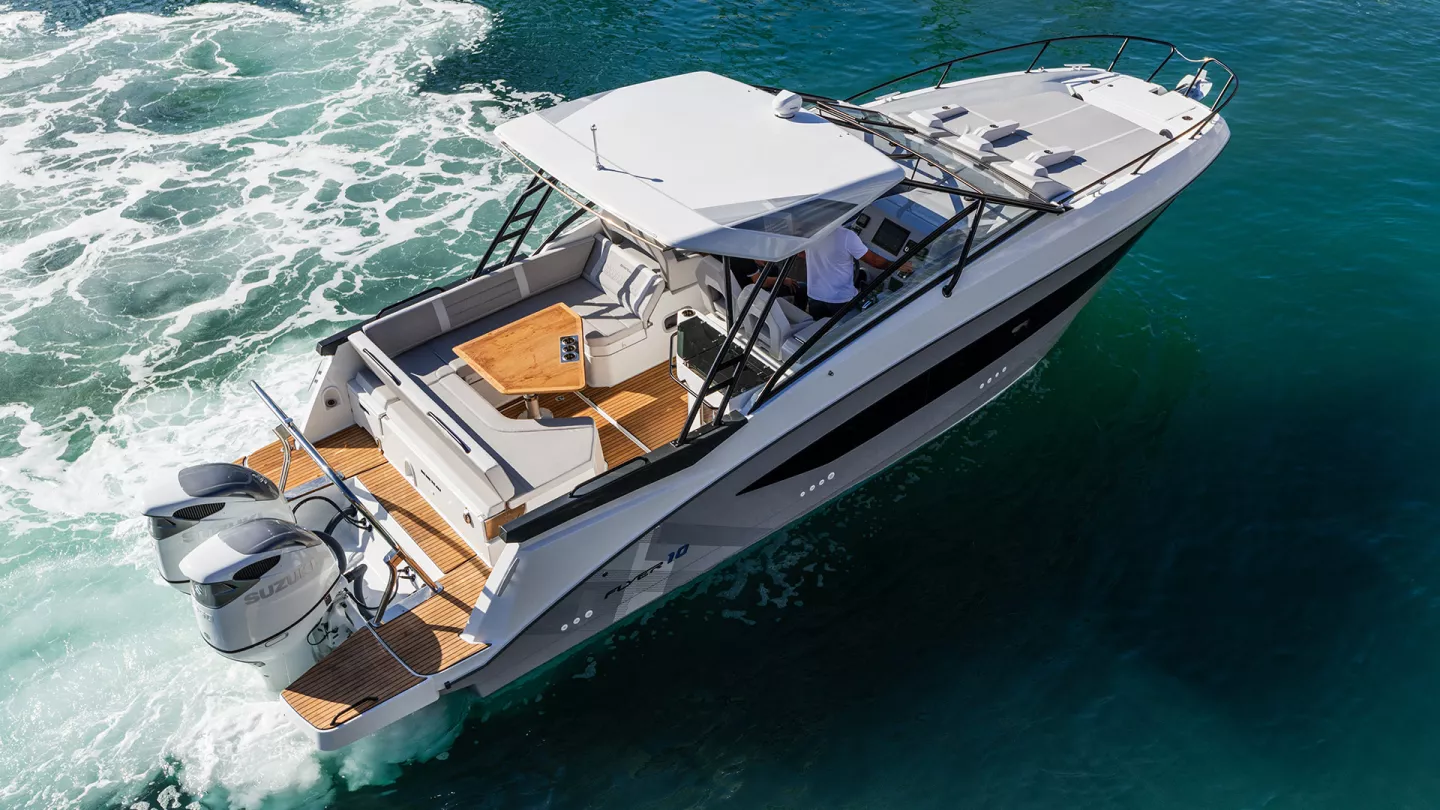 beneteau flyer 10