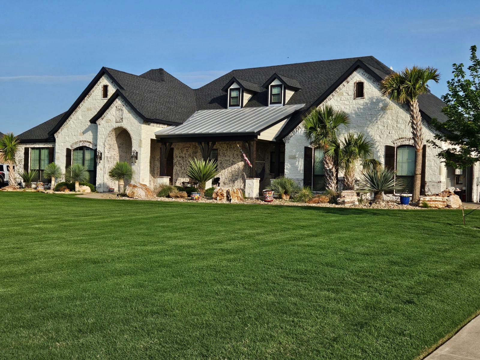 10 Warning Signs Your Roof Needs Replacement or Repair in DFW