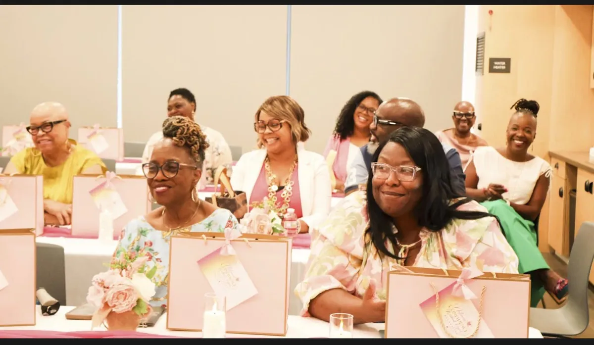 Alopecia community gathering photo 9