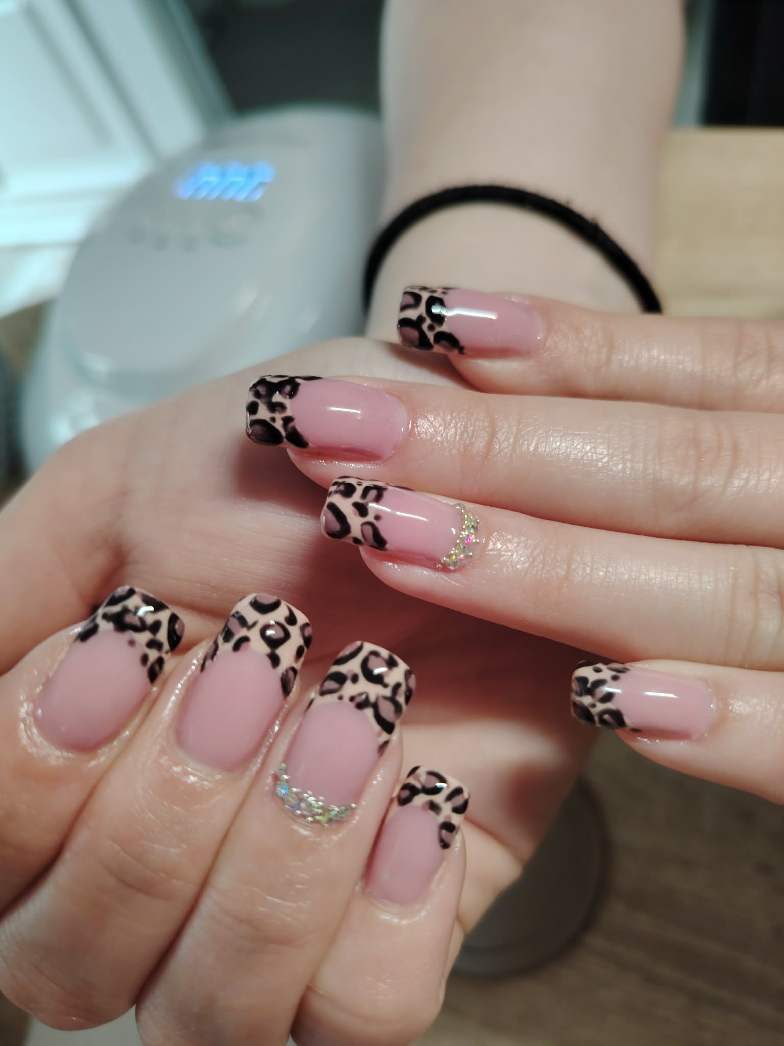 műköröm békéscsaba