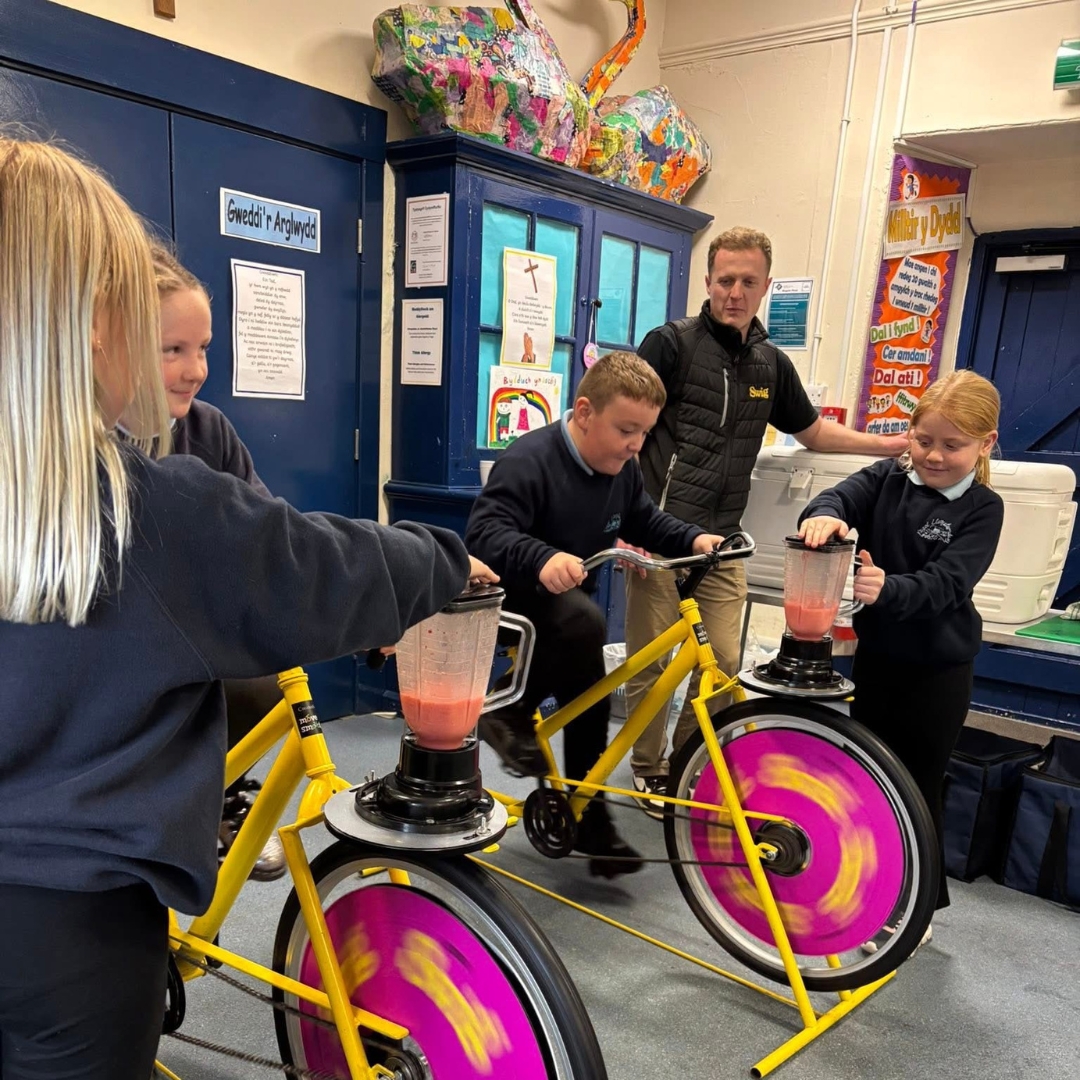 swig smoothie bikes at welsh schools