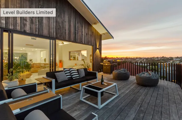 Auckland construction team working on outdoor building project