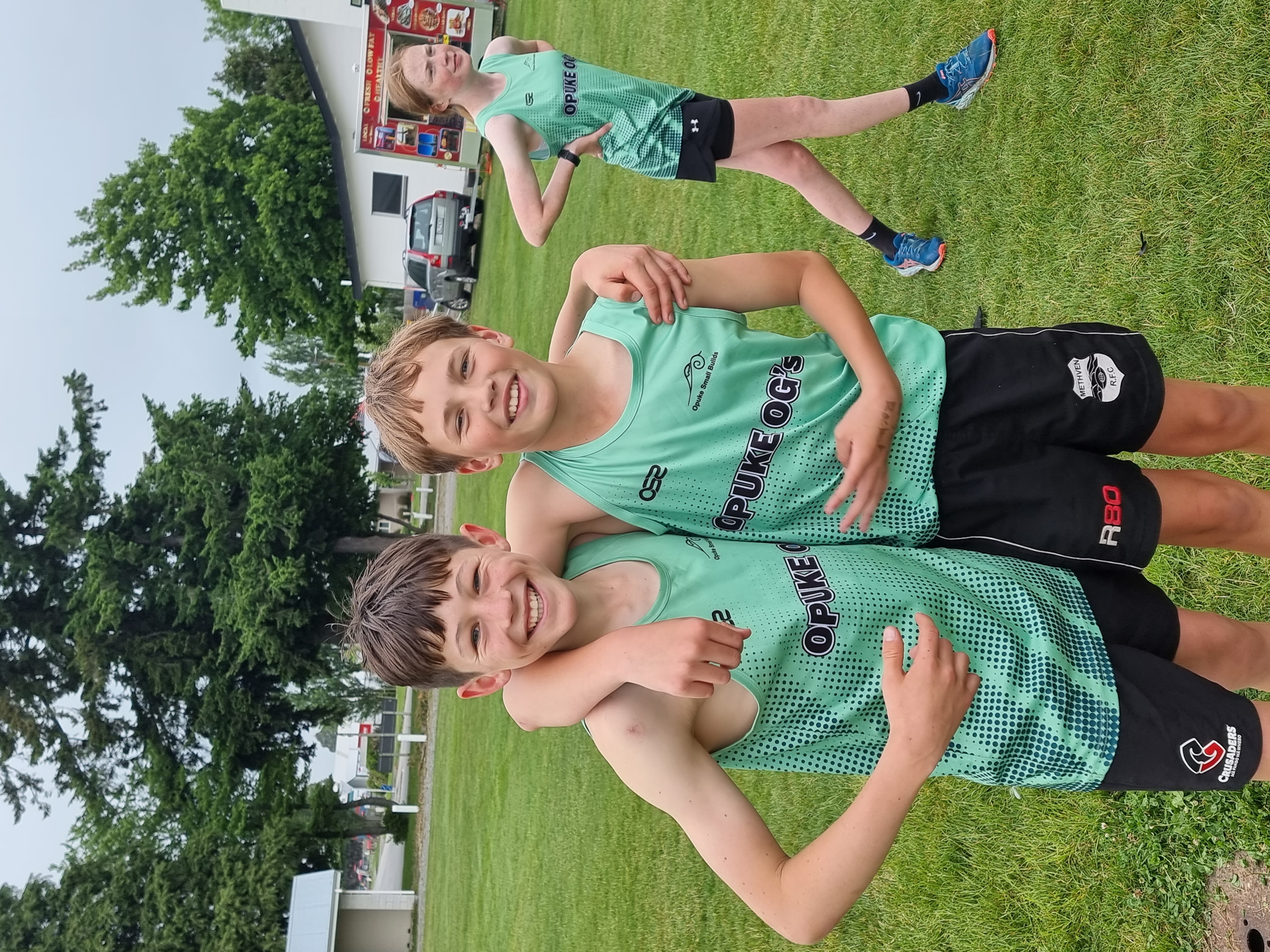 Junior sports team sponsored by Opuke Small Builds in the Methven community