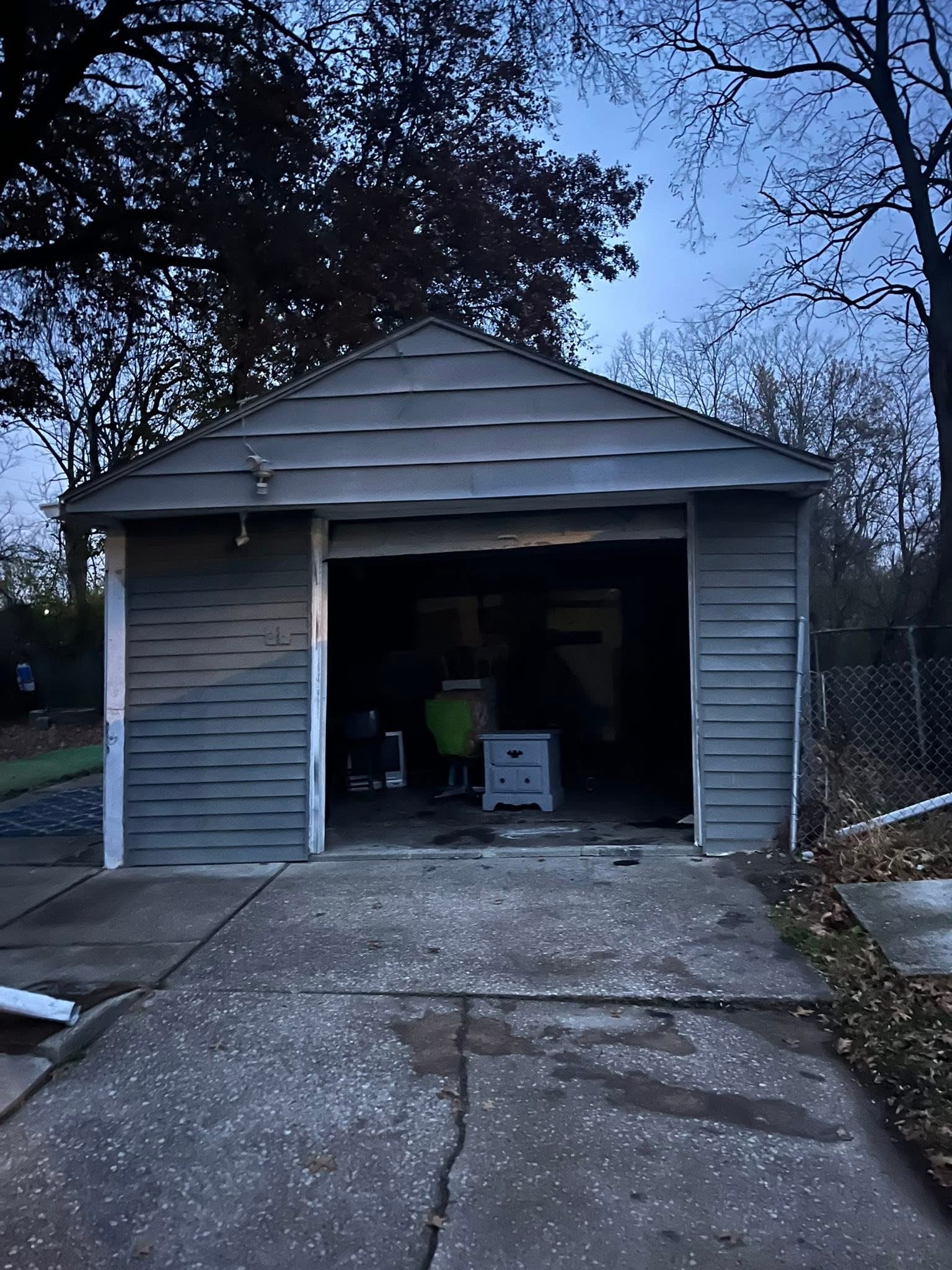 Appliance and Furniture Removal Toledo