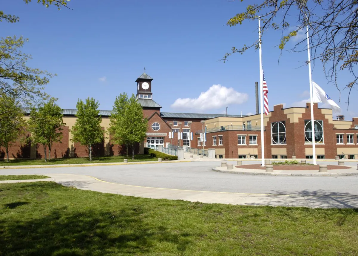 Multi-level composite deck in South Lawrence