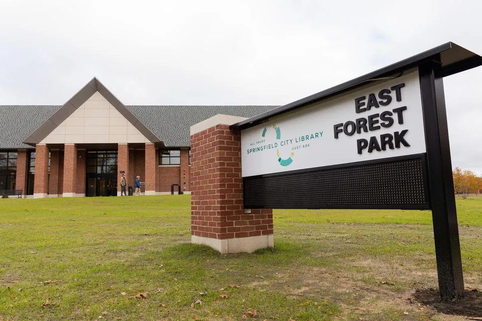 Composite deck in East Forest Park neighborhood