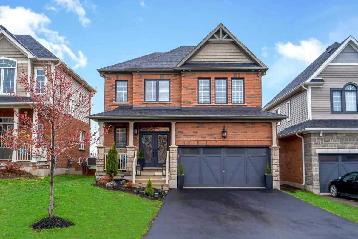 Two-Storey home with built-in two car garage on Paula Court in the Highland Ridge neighbourhood of Orangeville