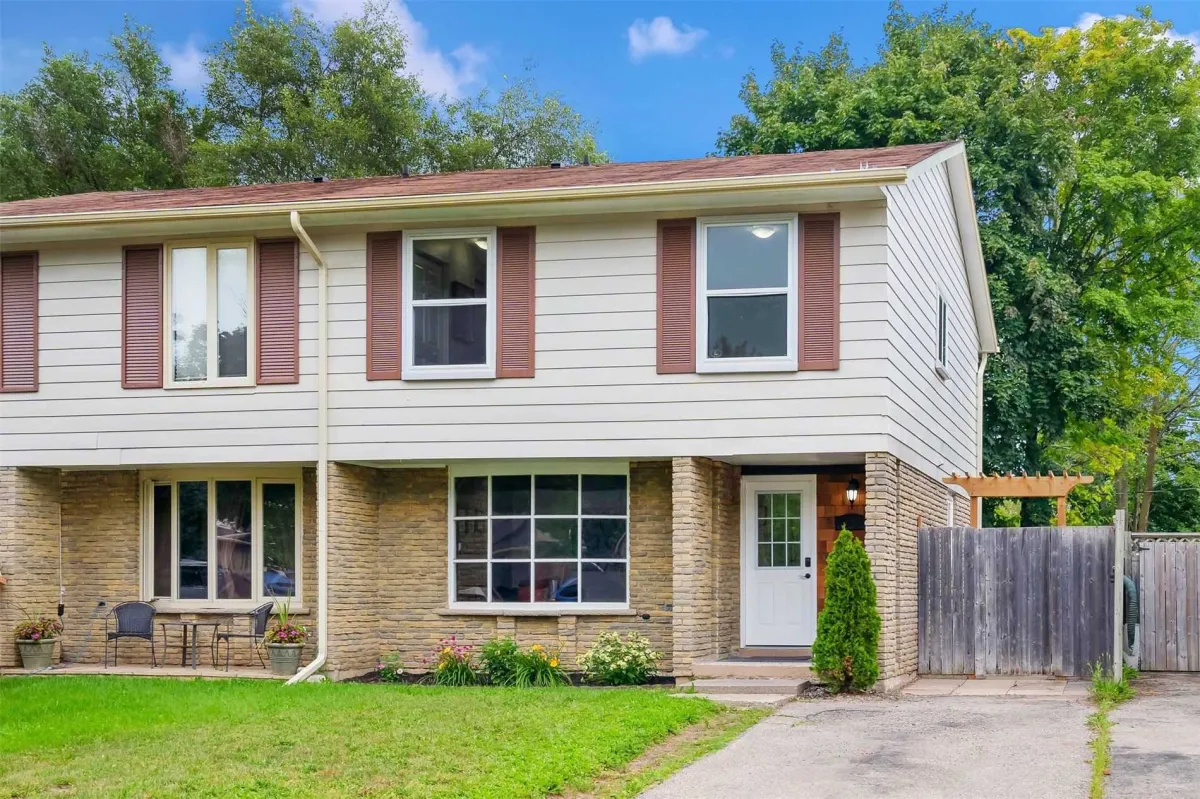 2-storey semi-detached brick and siding home located in the South End neighbourhood of Orangeville