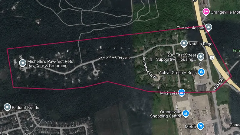 Aerial image of the South End, Orangeville Acres neighbourhood in Orangeville, outlined in red