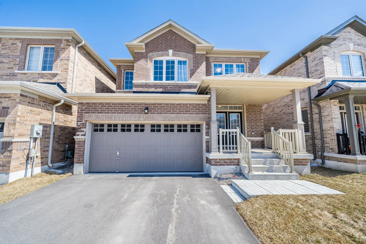 Brick 2-storey detached home with attached 2-car garage located in the Emerald Crossing area of Shelburne
