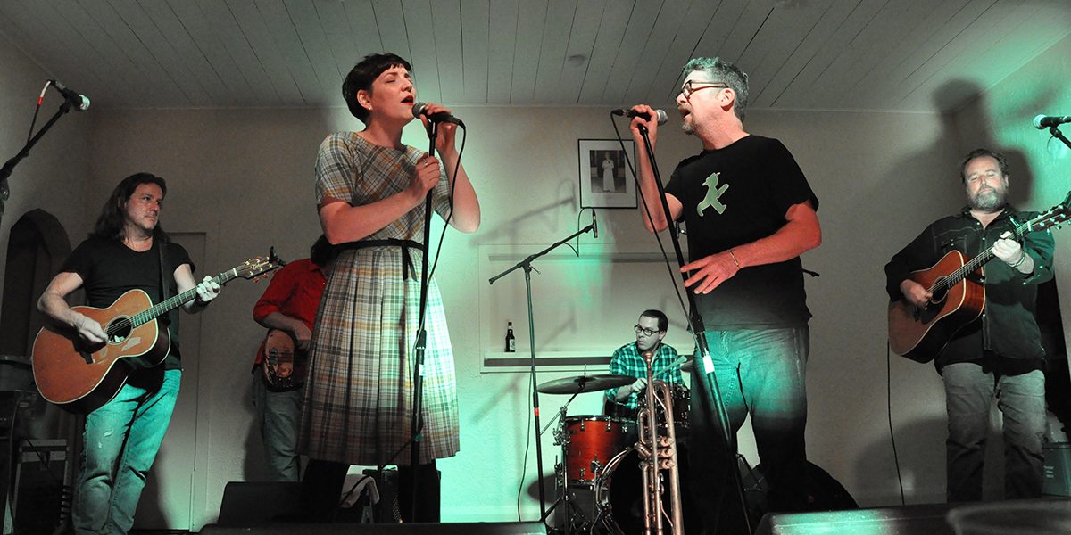 Image of a live band performing at the nearby Avening Community Centre in the Banda area of Mulmur Townhip