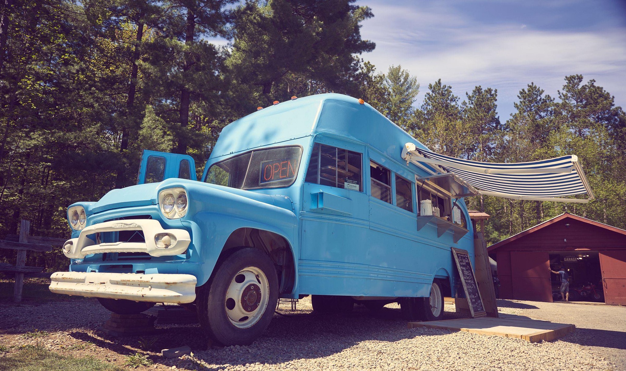 The Healthy Cravings Burger Bus located within the Randwick area in Mulmur Township