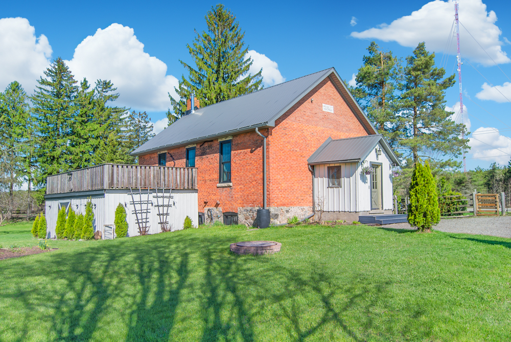 2-Storey 3+1 Bedroom Home Located in Settler's Creek Neighbourhood of Orangeville