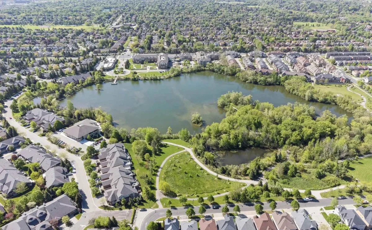 Aerial image of the Swan Lake Community in Markham