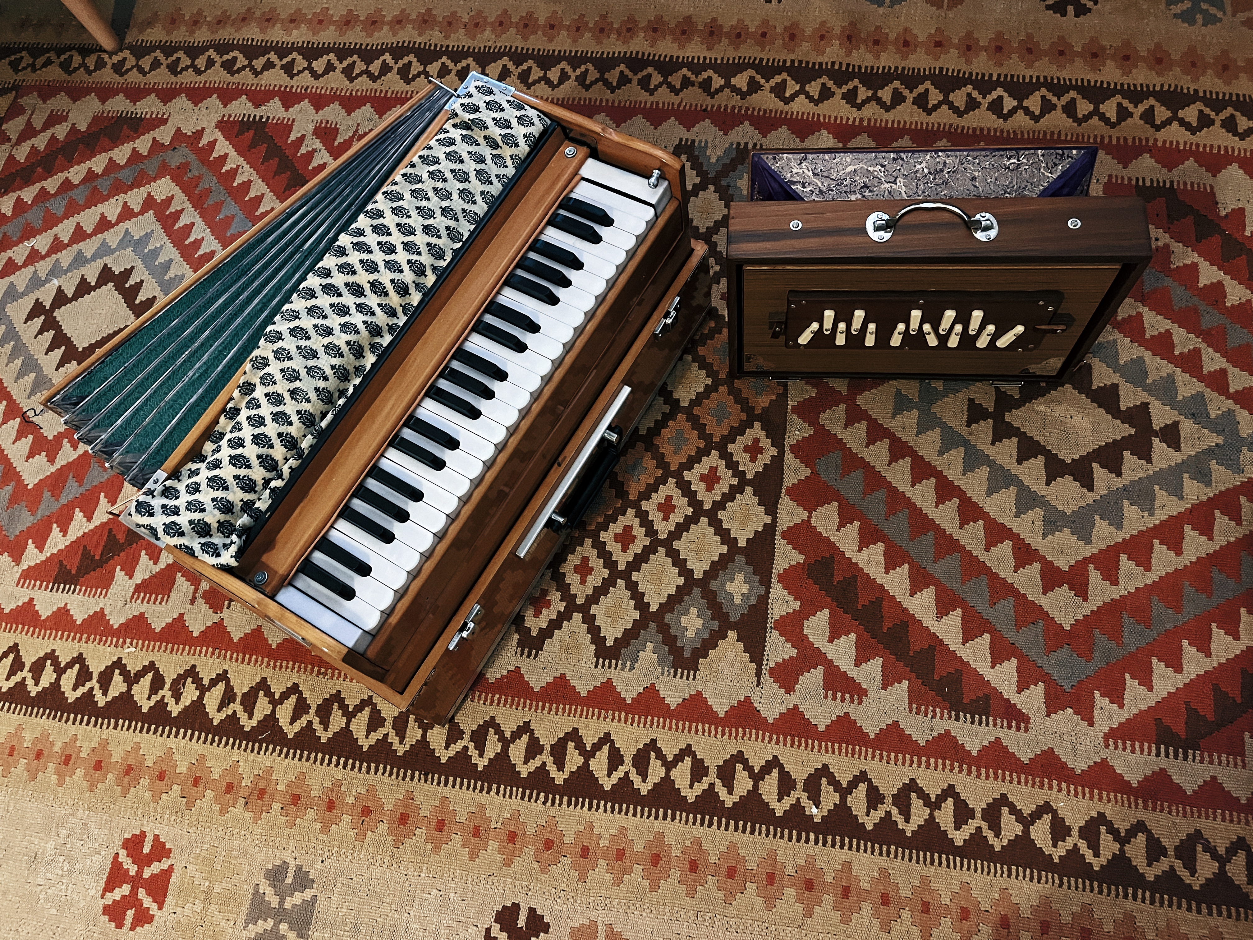 Daisy Bowman harmonium close-up 2