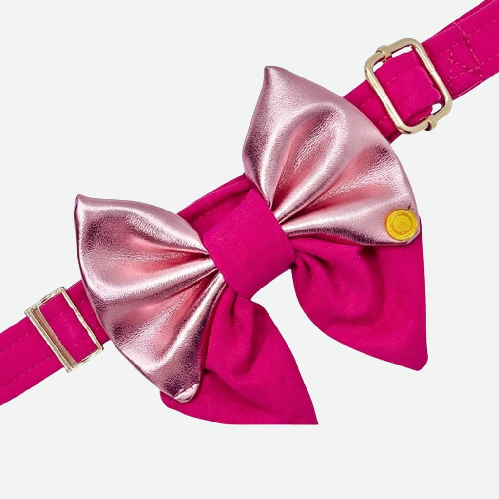 Corbatín artesanal para perro “The Rosé Fuchsia” de Woof Bag, fucsia metálico hecho a mano en Costa Rica.
