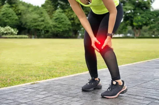 Meniscus Injuries: Surgery vs. Non-Surgical Rehab — What the Evidence Really Says