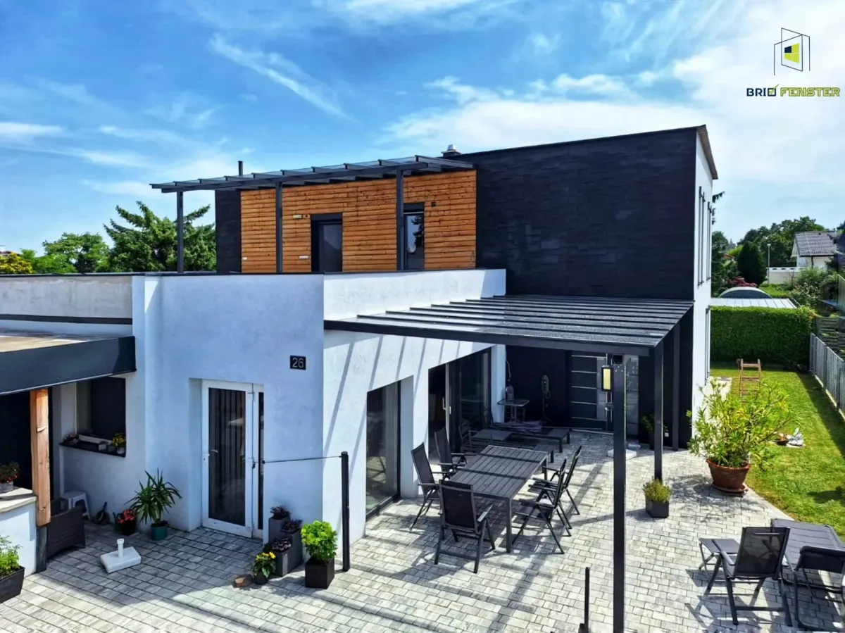 Acoperiș modern din aluminiu pentru terasă, design minimalist – Brio Fenster