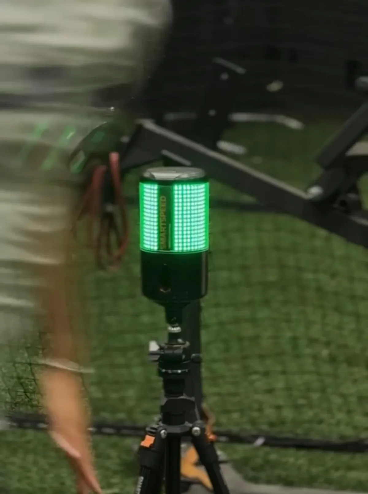 A clean, modern analytics chart icon representing performance tracking in youth speed and agility training. Highlights the use of GPS laser tracking and the 1080 Sprint system for measurable athletic results.