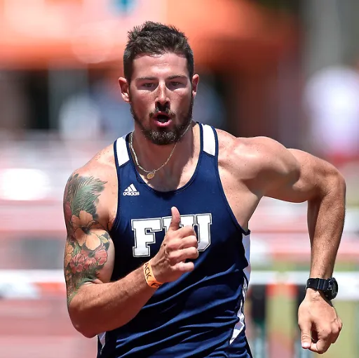 A minimalistic trophy icon with laurel leaves, symbolizing achievement in youth sports training. Represents success in helping young athletes earn D1 scholarships and improve performance.
