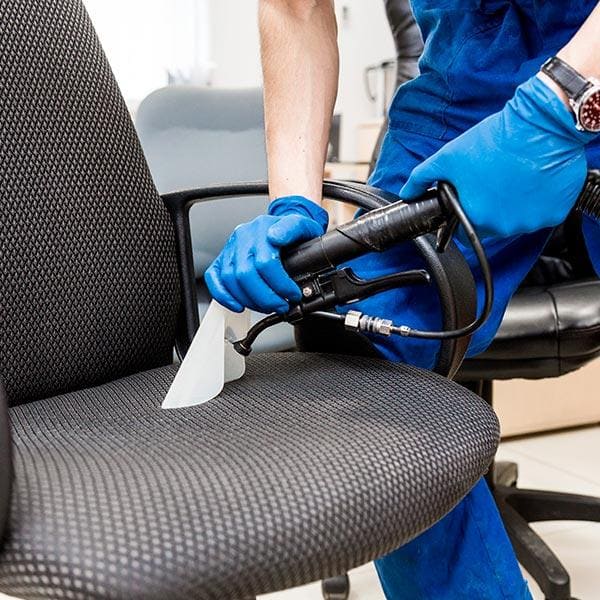 Nettoyage d'une chaise