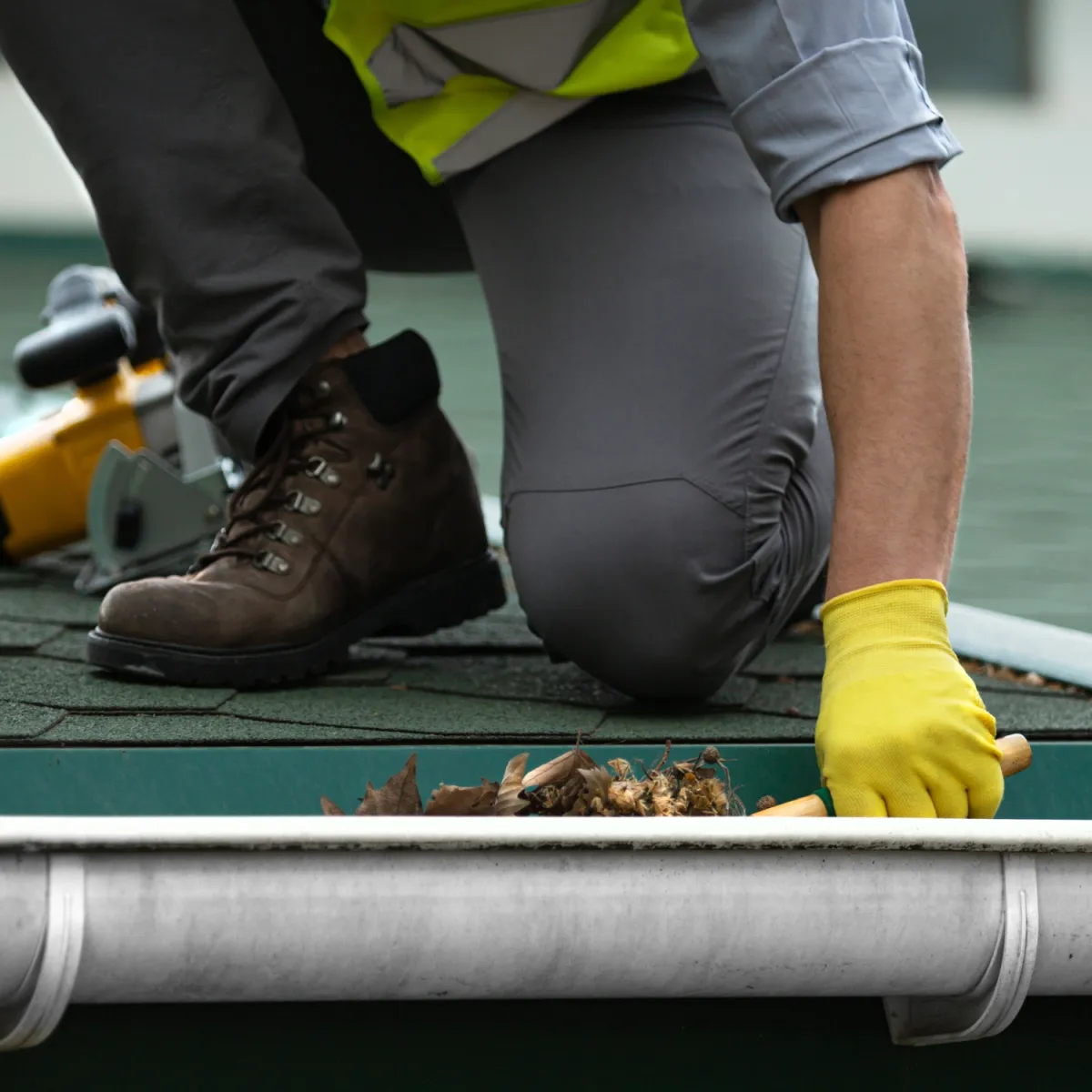 gutter cleaning