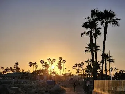 Window Cleaning Santa Monica