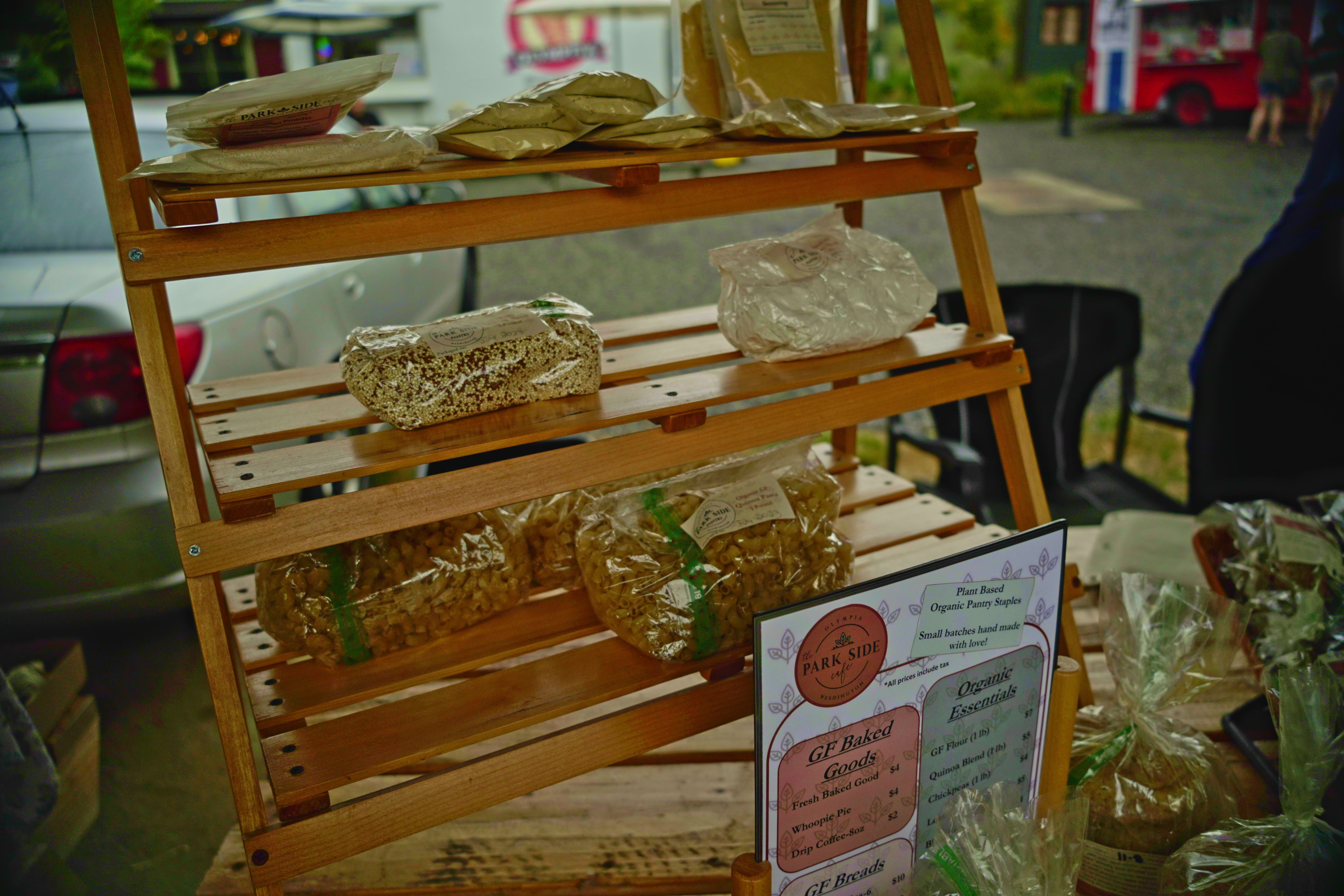 V1-0005_Saturday Market00000000