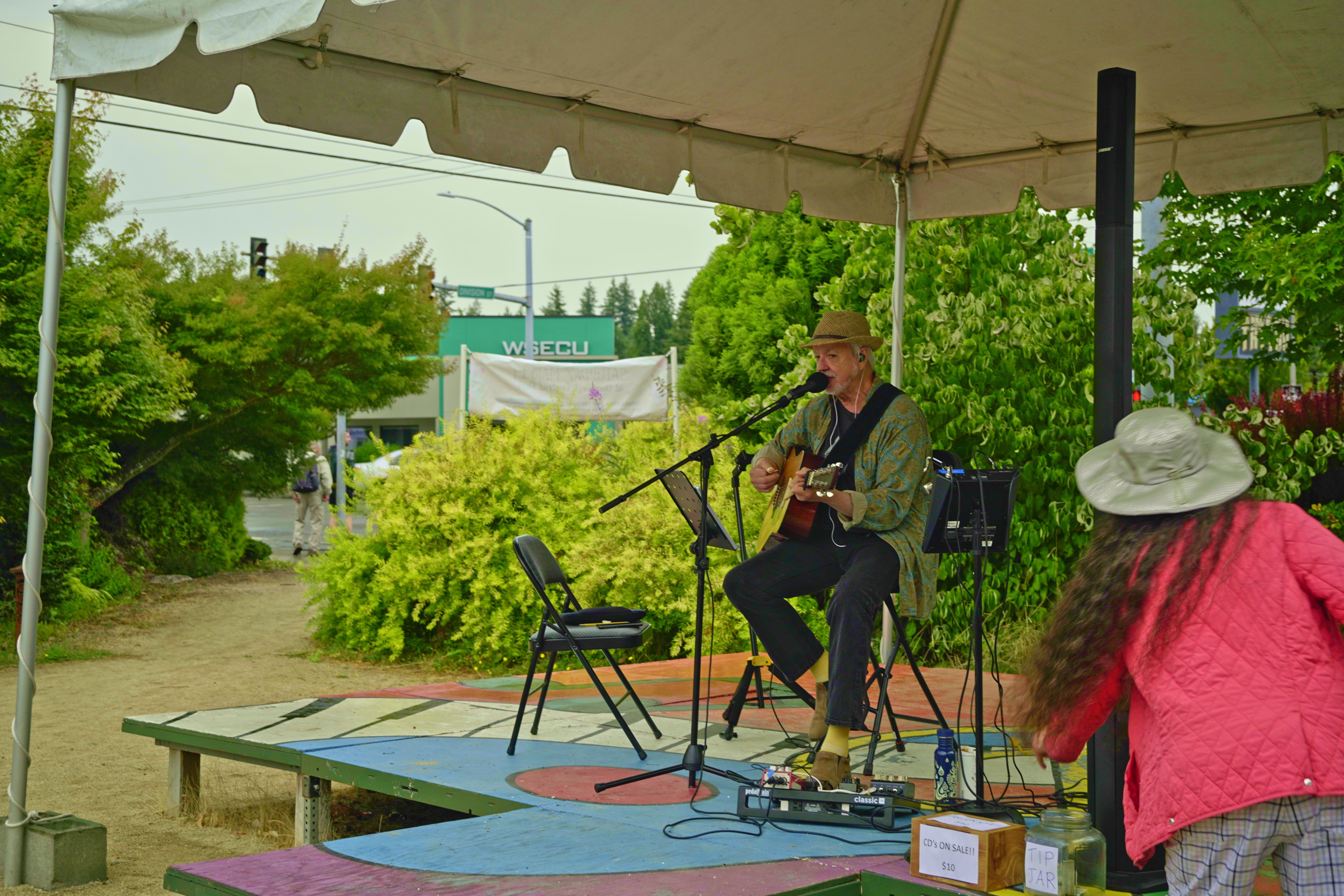 V1-0001_Saturday Market00000000