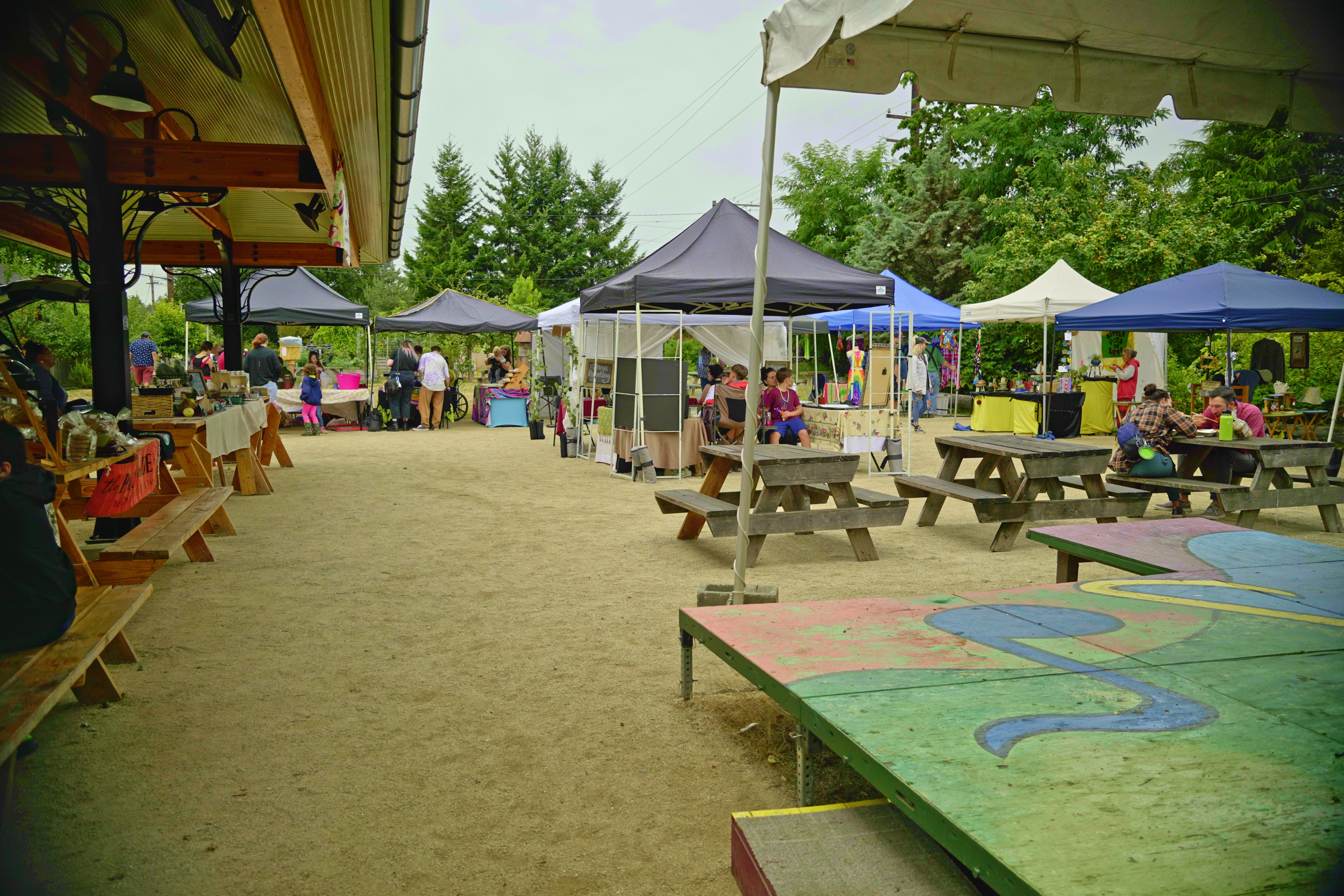 V1-0037_Saturday Market00000000