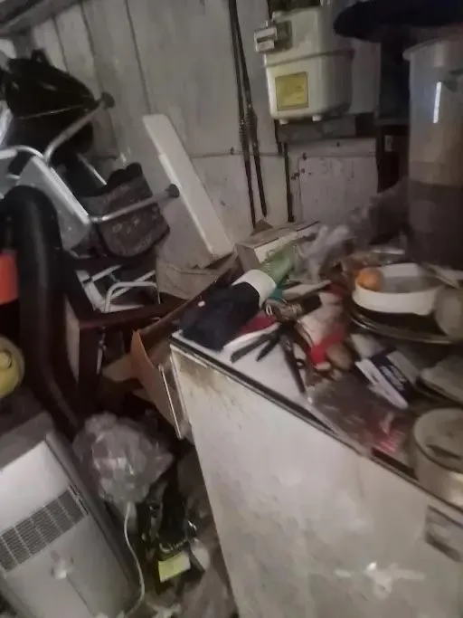 garage clearance by clear n tidy removals