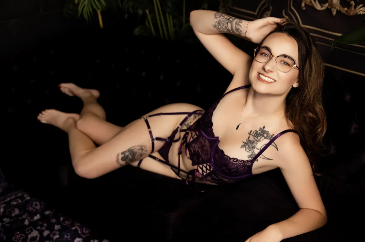 Boudoir Photography: What to Expect & Tips