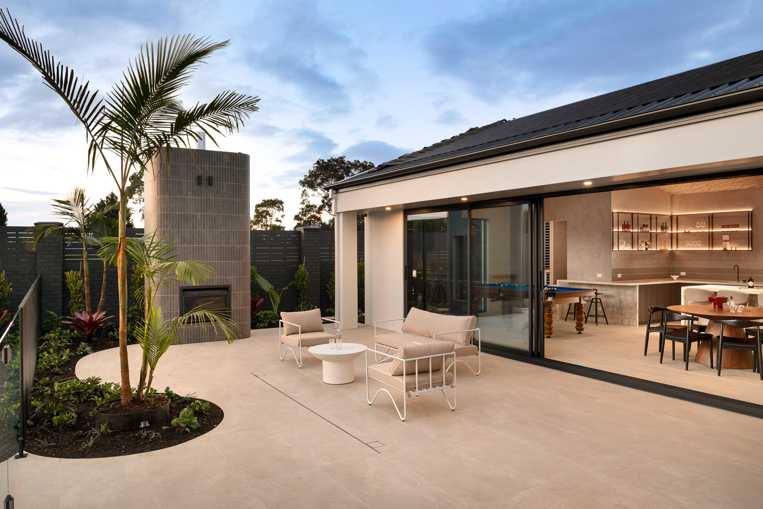 Outdoor living and landscaped courtyard at Serpells Road.