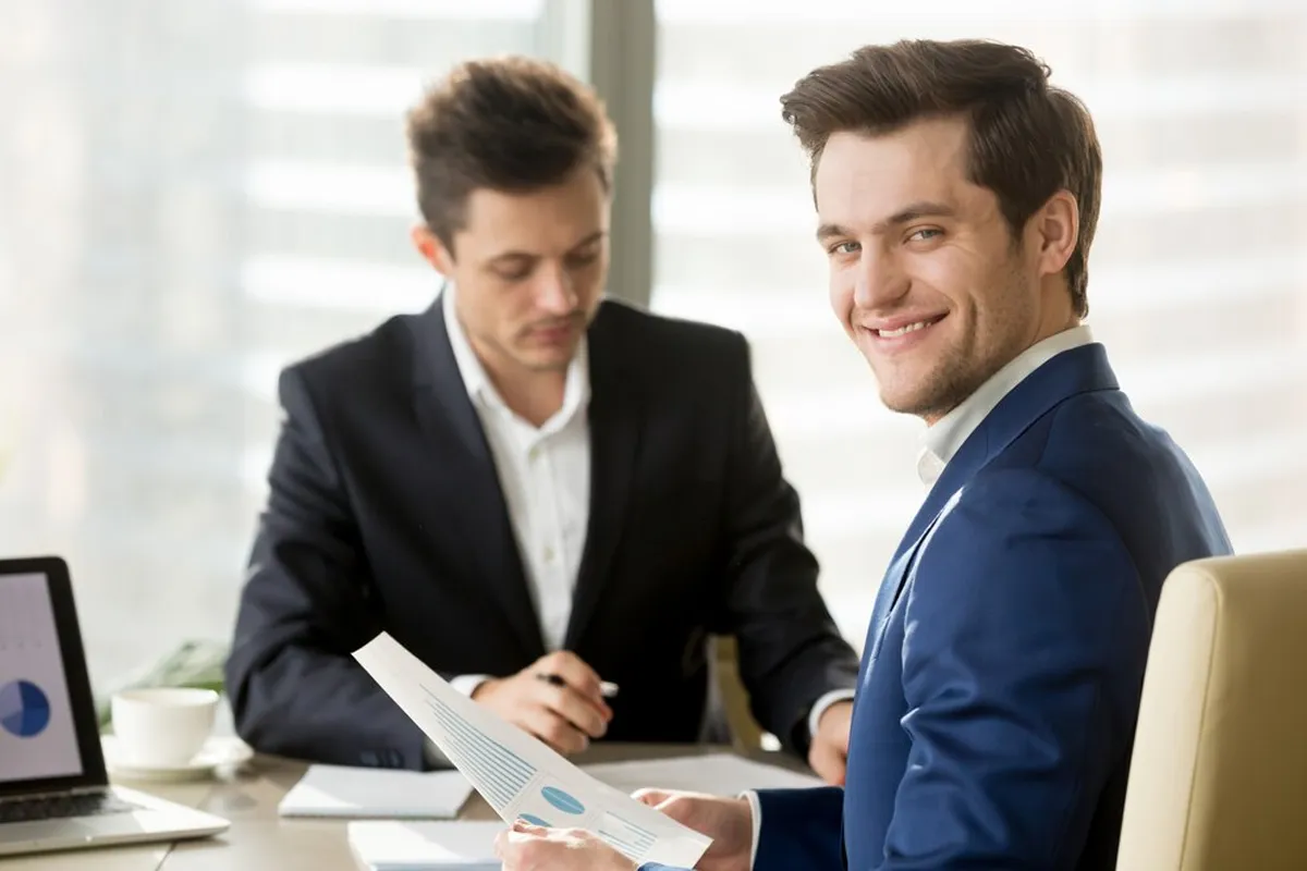 BUSINESS INVESTOR