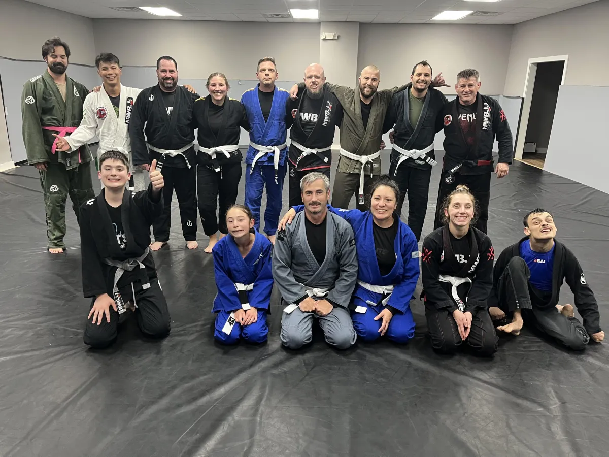 Walters Jiu-Jitsu Expert Instructor Demonstrating Techniques