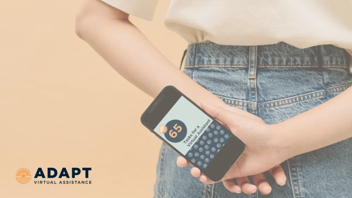 figure holding phone behind back