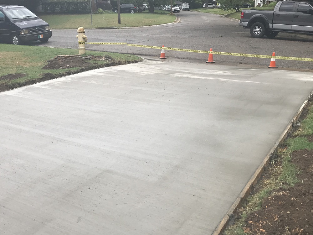 Muskogee Concrete builds and installs driveways.