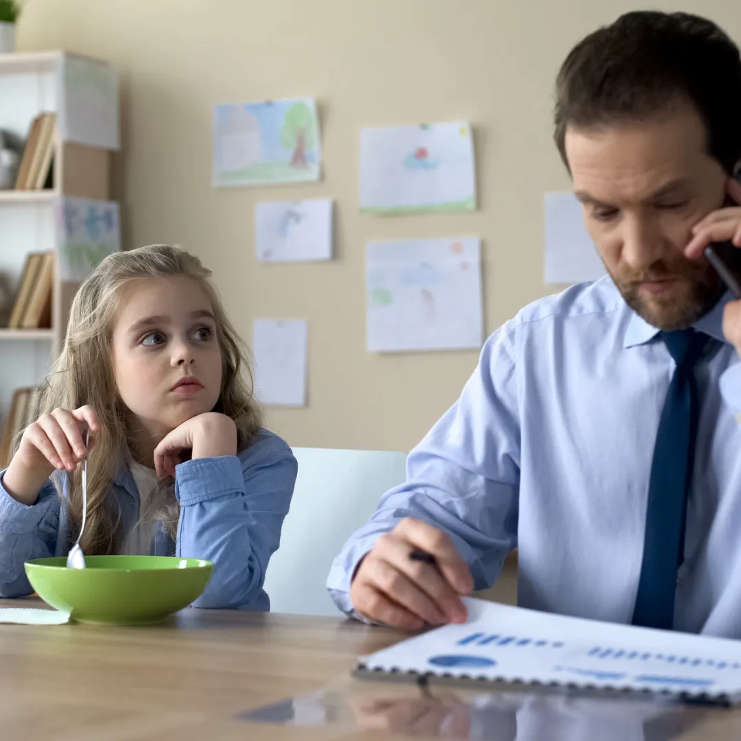 vader die geen oog heeft voor kind maar voor werk alleen